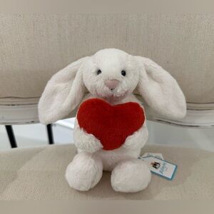 Retired NWT Bashful Red Love Heart Bunny Little RARE & Authentic